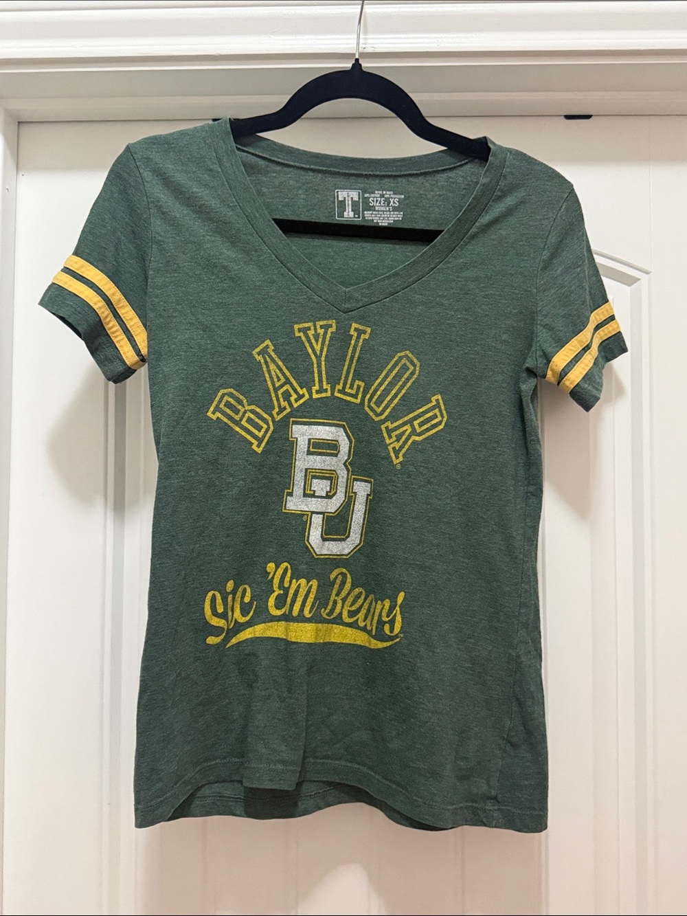 Baylor University Green & Gold V-Neck Tee - Ladies XS